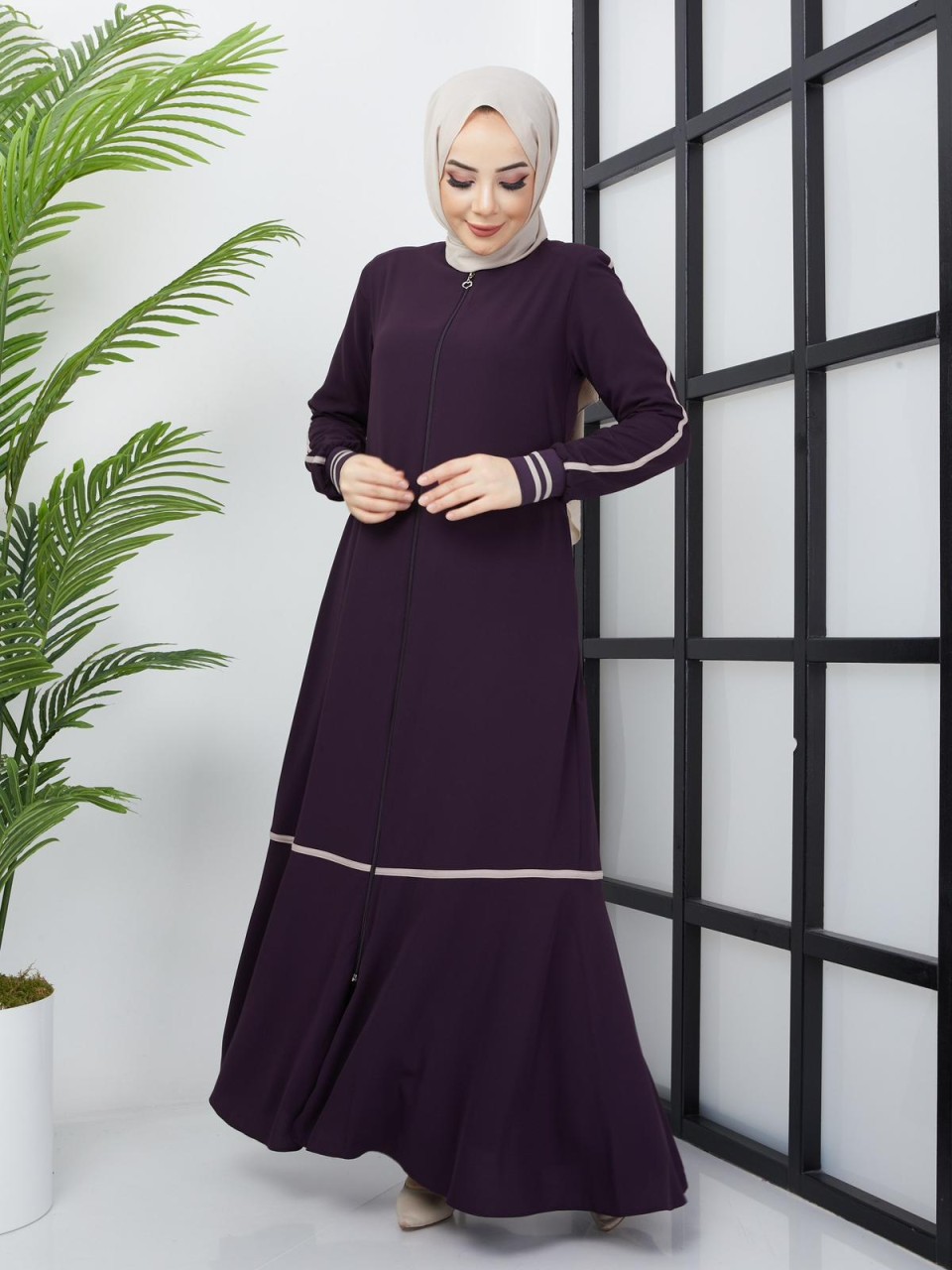 Medina Silk Abaya color 1