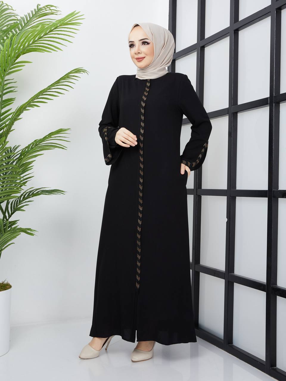 Medina Silk Patterned Abaya Color 1