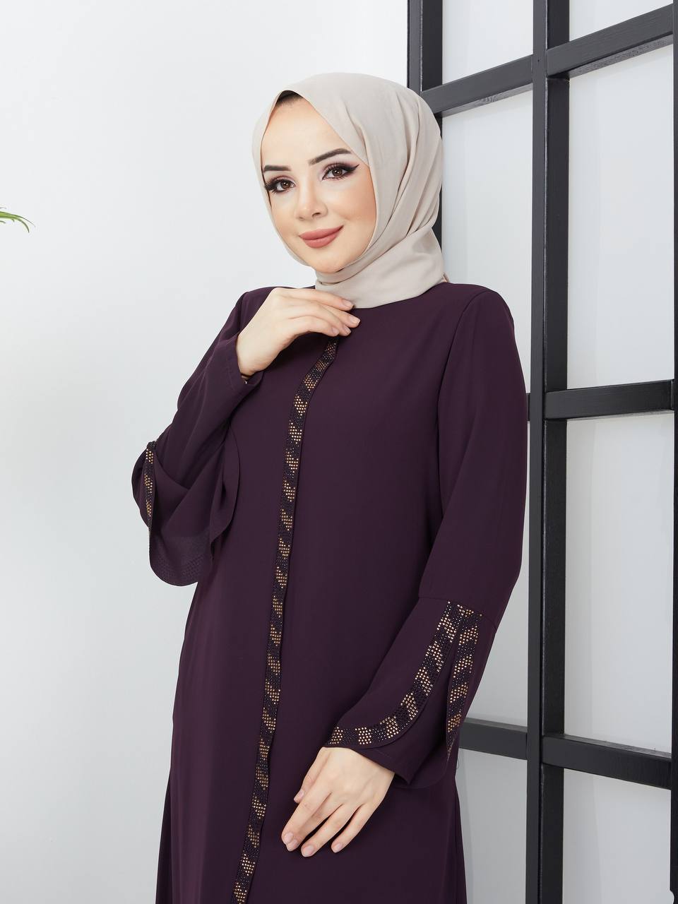 Medina Silk Patterned Abaya Color 2